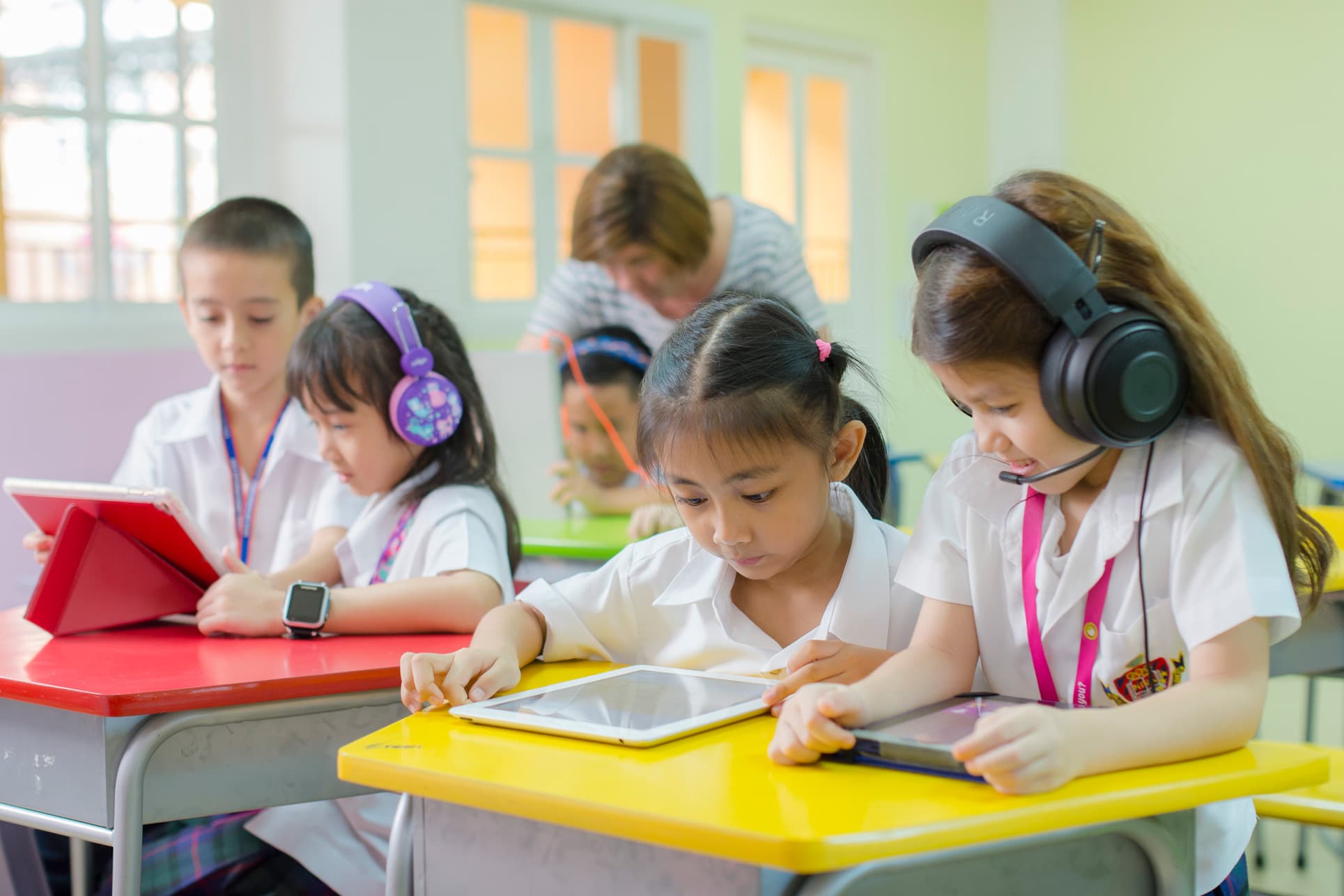NIVA Elementary student studying with the use of technology