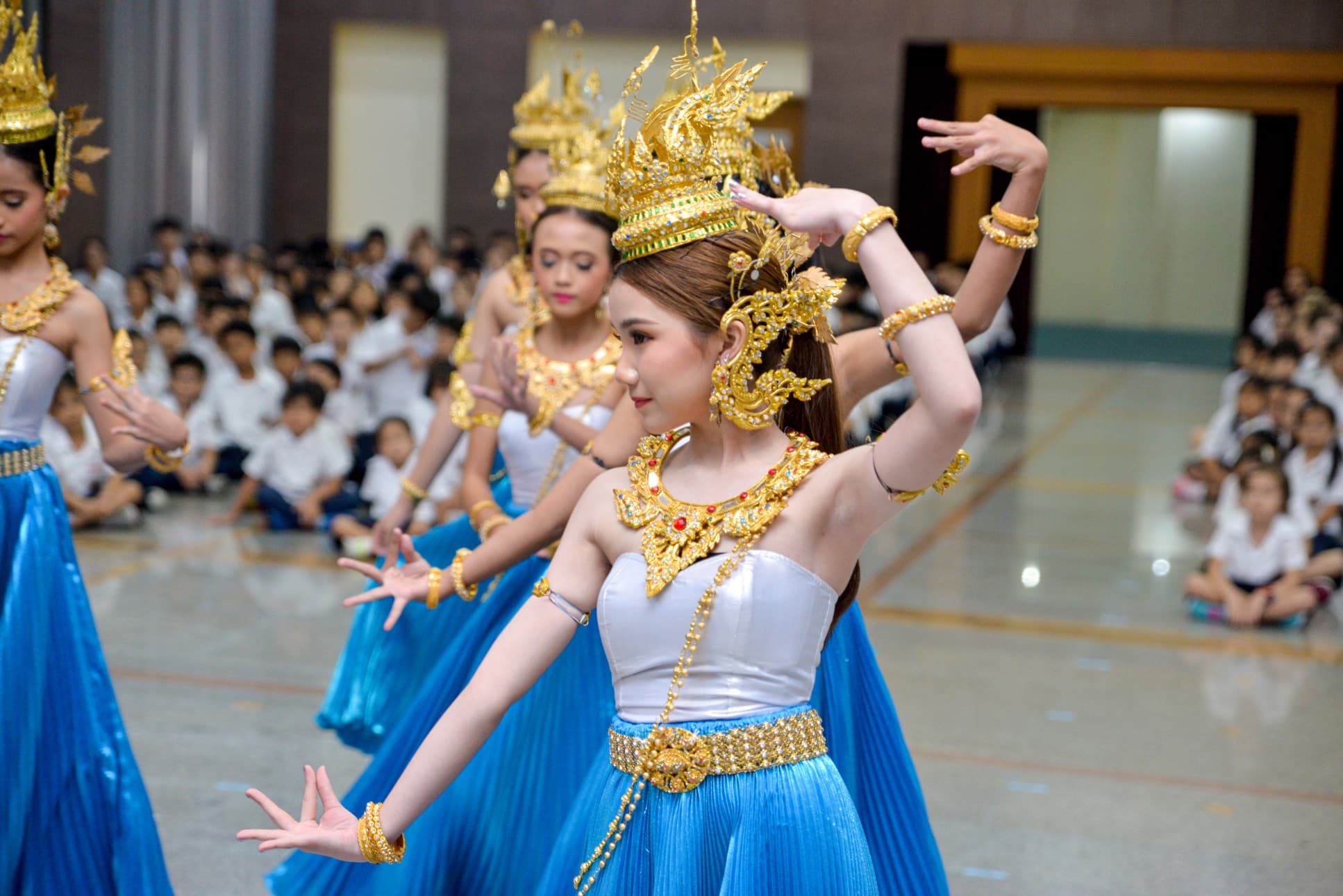 NIVA Heisler Hall (Assembly Hall) - Thai cultural dance in Heisler Hall
